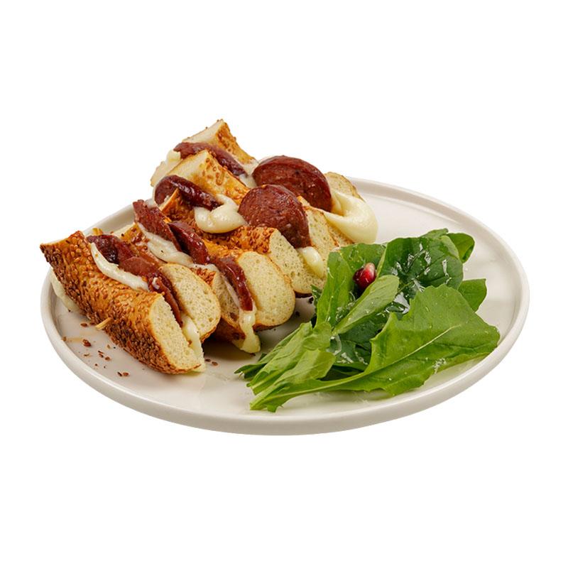 Sucuklu Kaşarlı Simit Tost