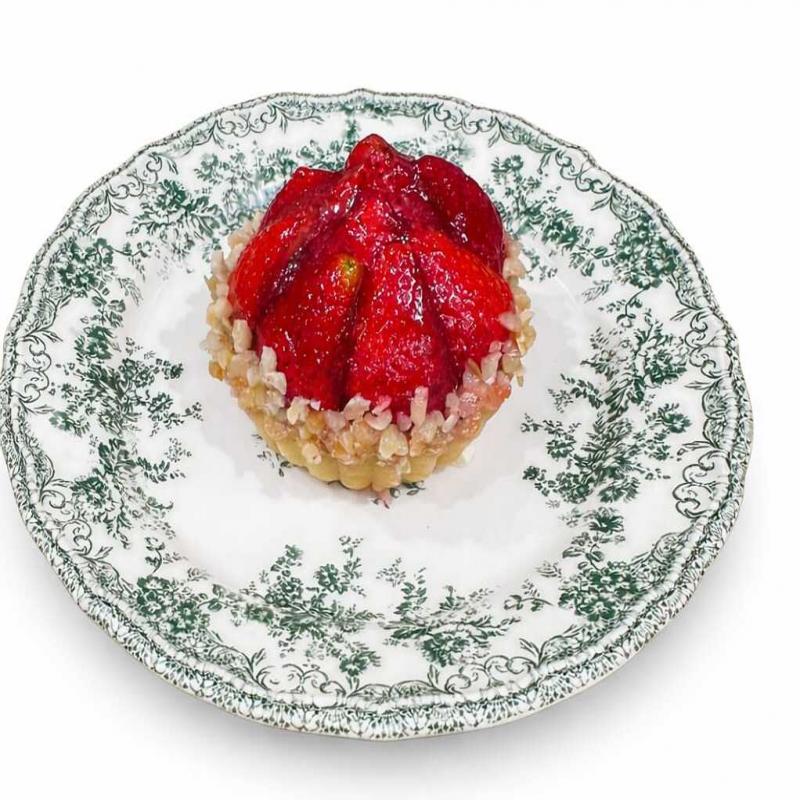 Çilek Bademli Tart